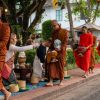 Alm-Giving-Luang-Prapang-Laos