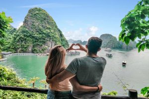 Halong-Bay-for-couple
