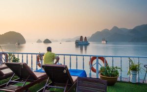 halong-bay-vietnam