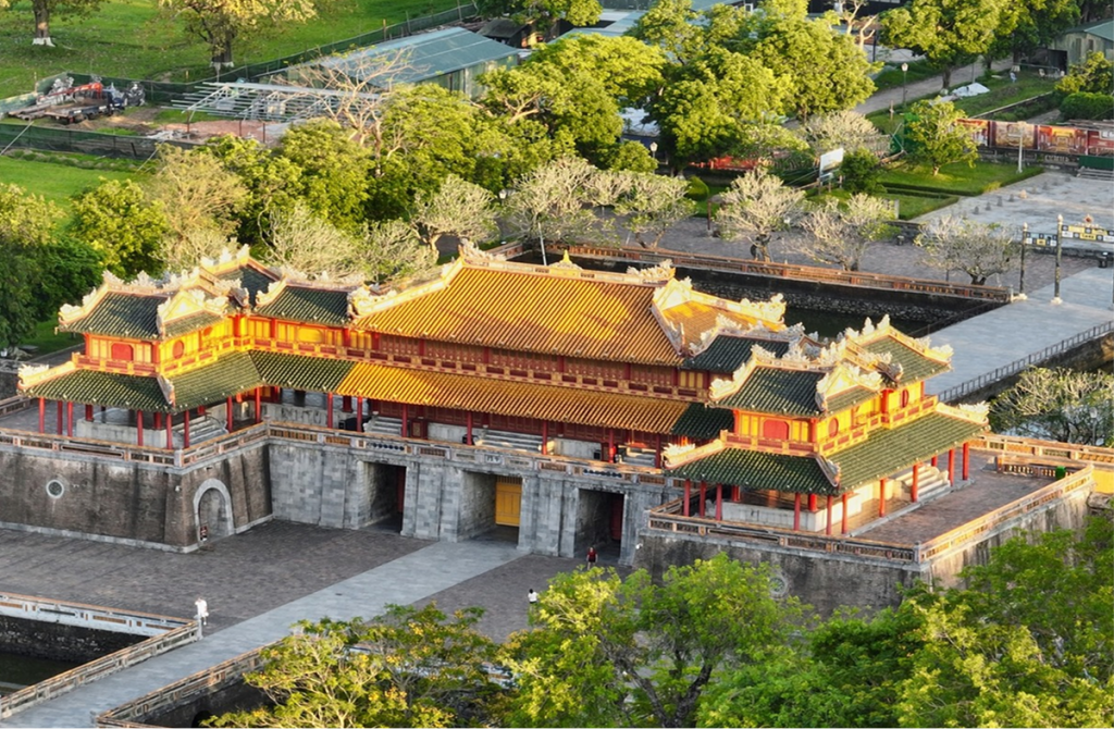 Immersive Exploration of Hue's Cultural Heritage