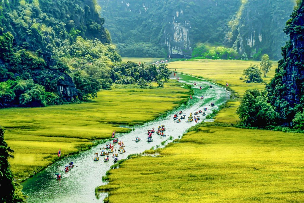 tam-coc-ninh-binh-guide-for-2026-travel