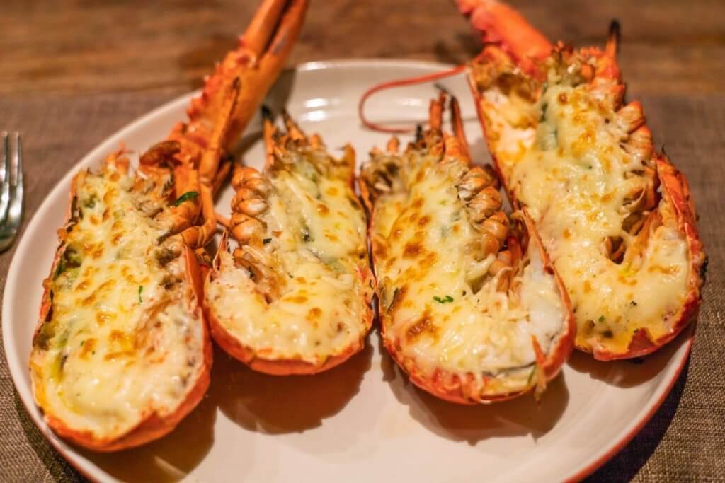 amazing-hoi-an-food-13-must-try-food-in-hoi-an