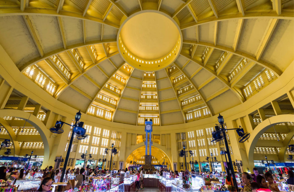 Shopping at Phsar Thmey central market