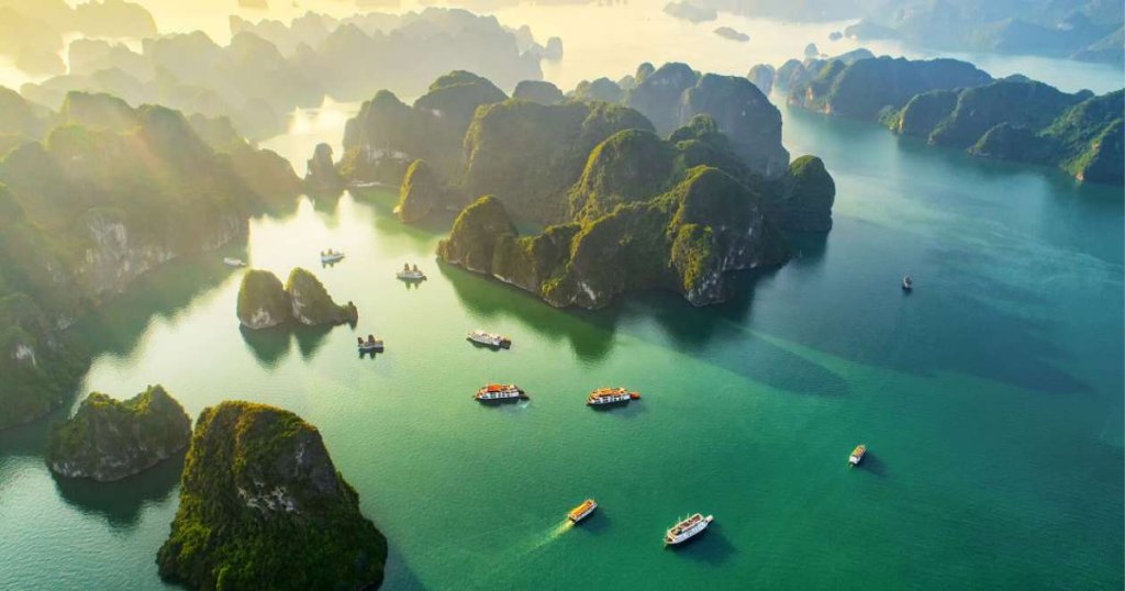 Exploring Halong Bay A Guide to Vietnam’s Spectacular UNESCO Site
