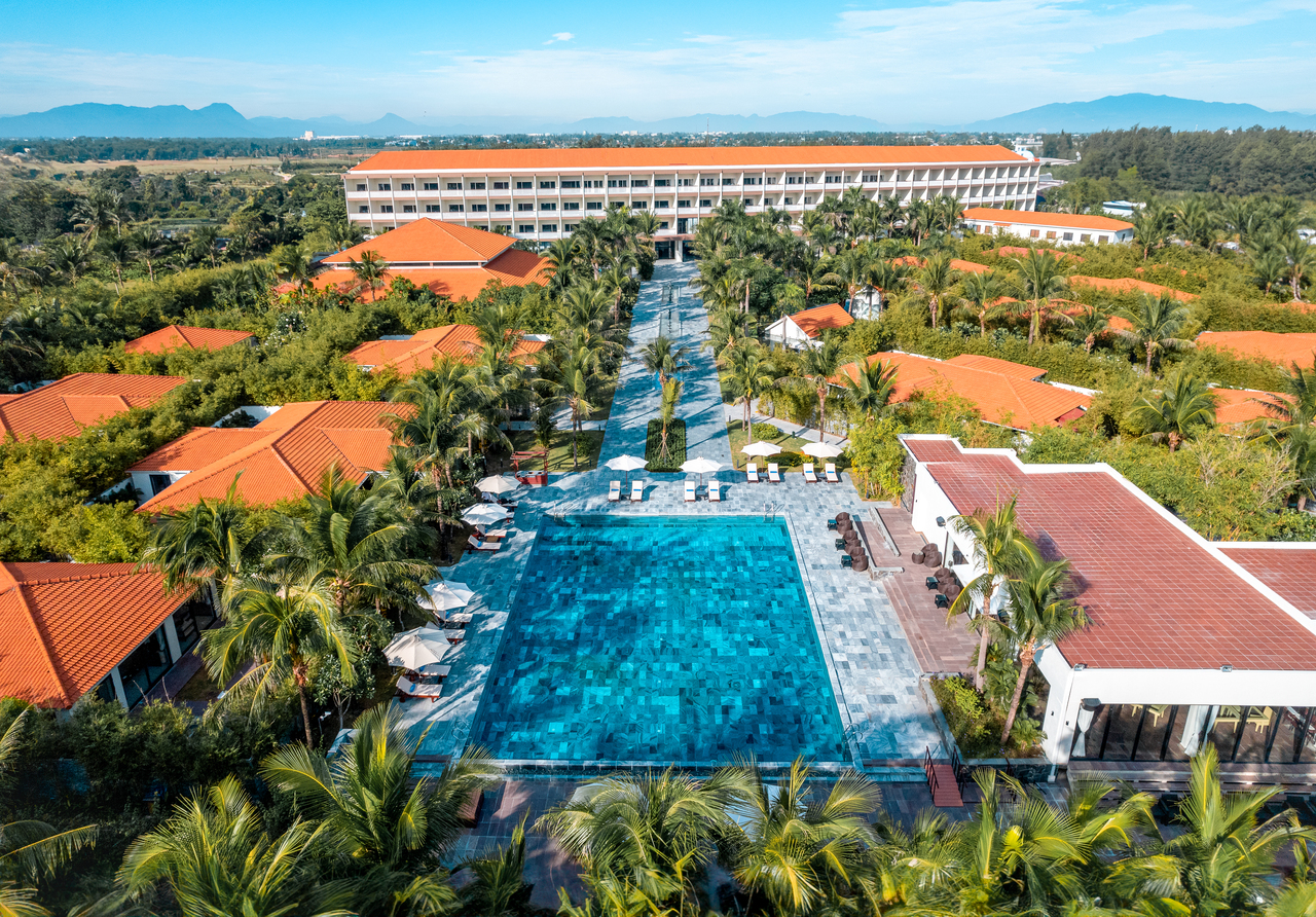 top-15-luxury-da-nang-beach-resort-in-vietnam