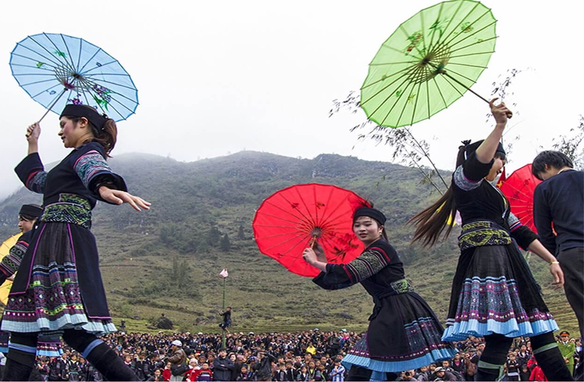 Discovering Daily Life in the Borderland Communities