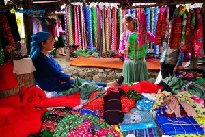 dong-van-market-ha-giang-the-ultimate-2026