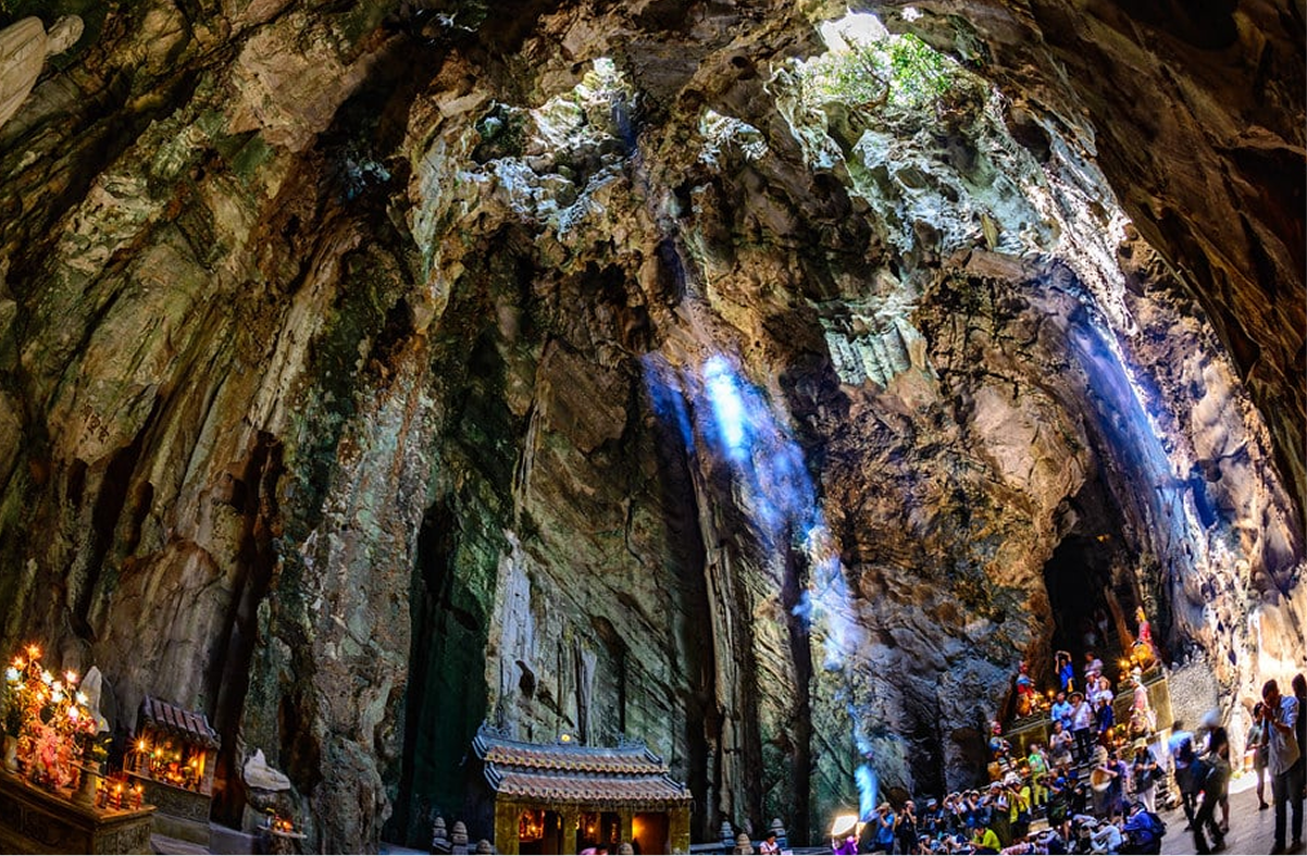 Witness the Spectacular Sunlight Beam