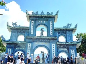 fantastic-linh-ung-pagoda-discover-da-nang