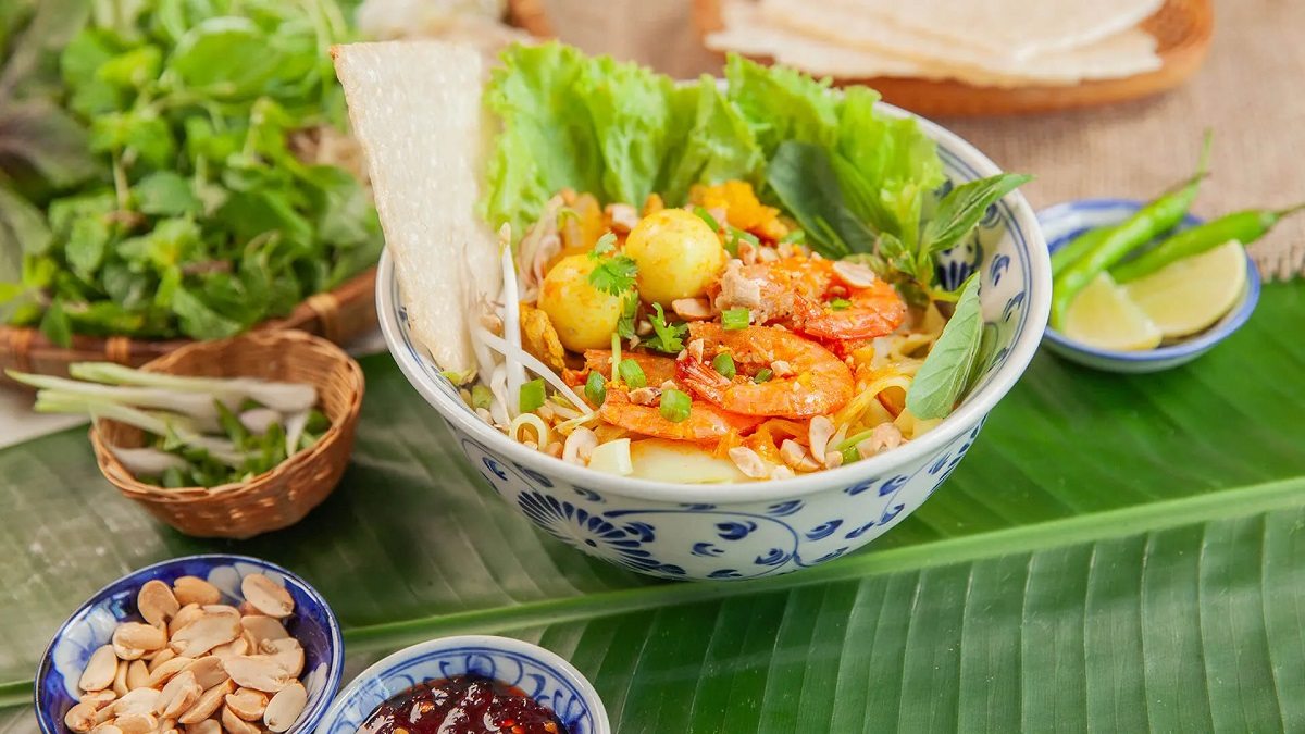 top-hidden-street-food-gems-in-vietnam-explore