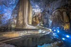exploring-paradise-cave-in-quang-binh-vietnam