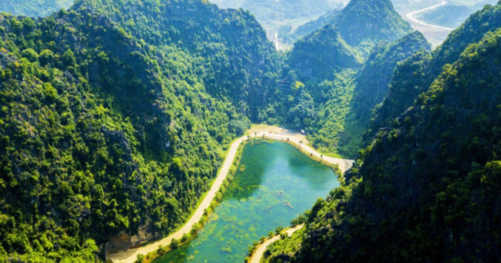 Am Tien Cave The Secret “Tuyet Tinh Coc” of Ninh Binh