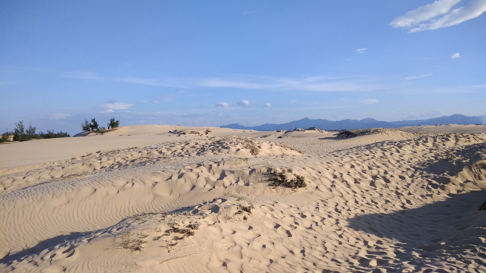 quang-phu-sand-hill-discover-the-white-desert