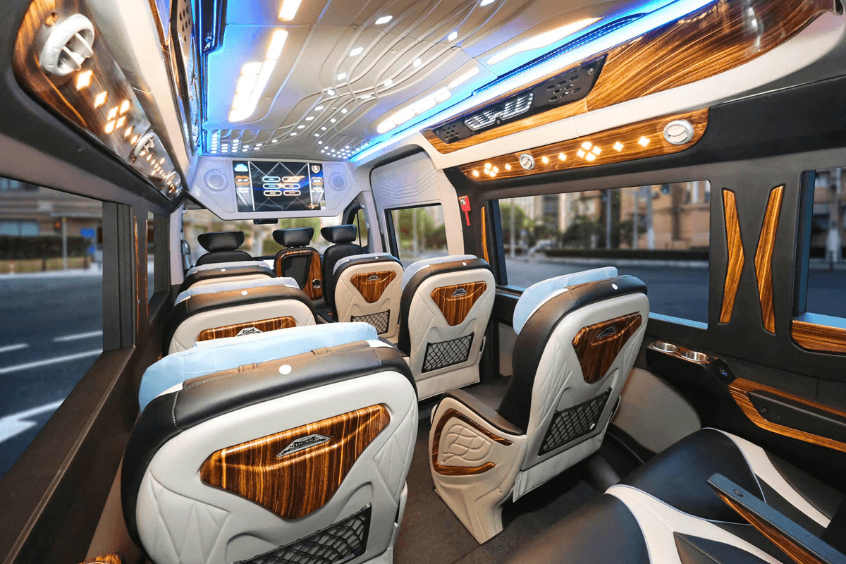 Travel From Hanoi to Ninh Binh by Limousine Shuttle Bus