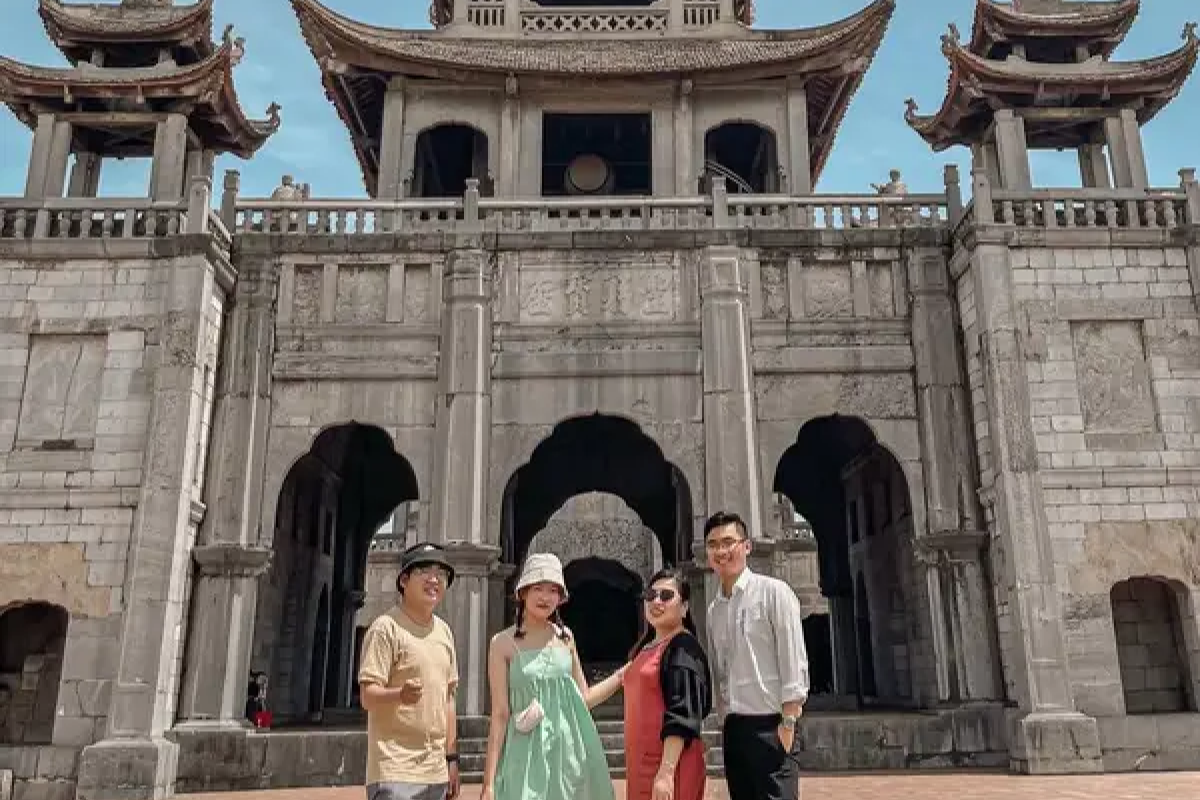 Best Things to Do at Phat Diem Stone Church