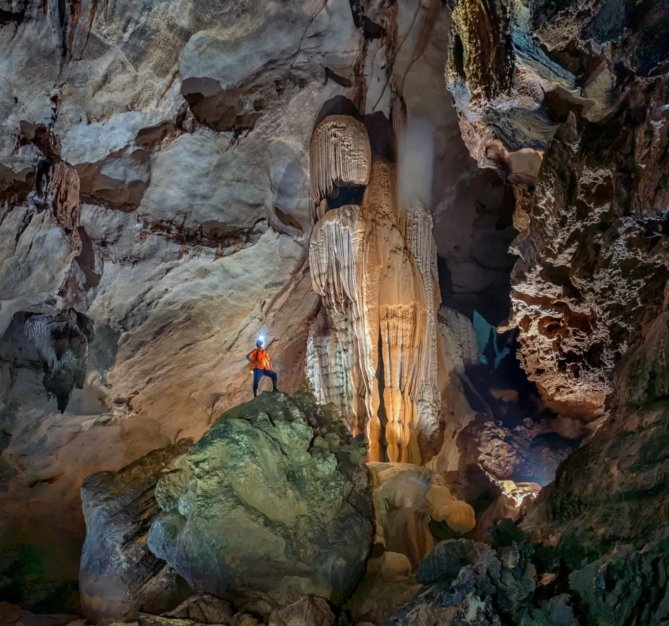 cha-loi-cave-quang-binh-explore-hidden-gem