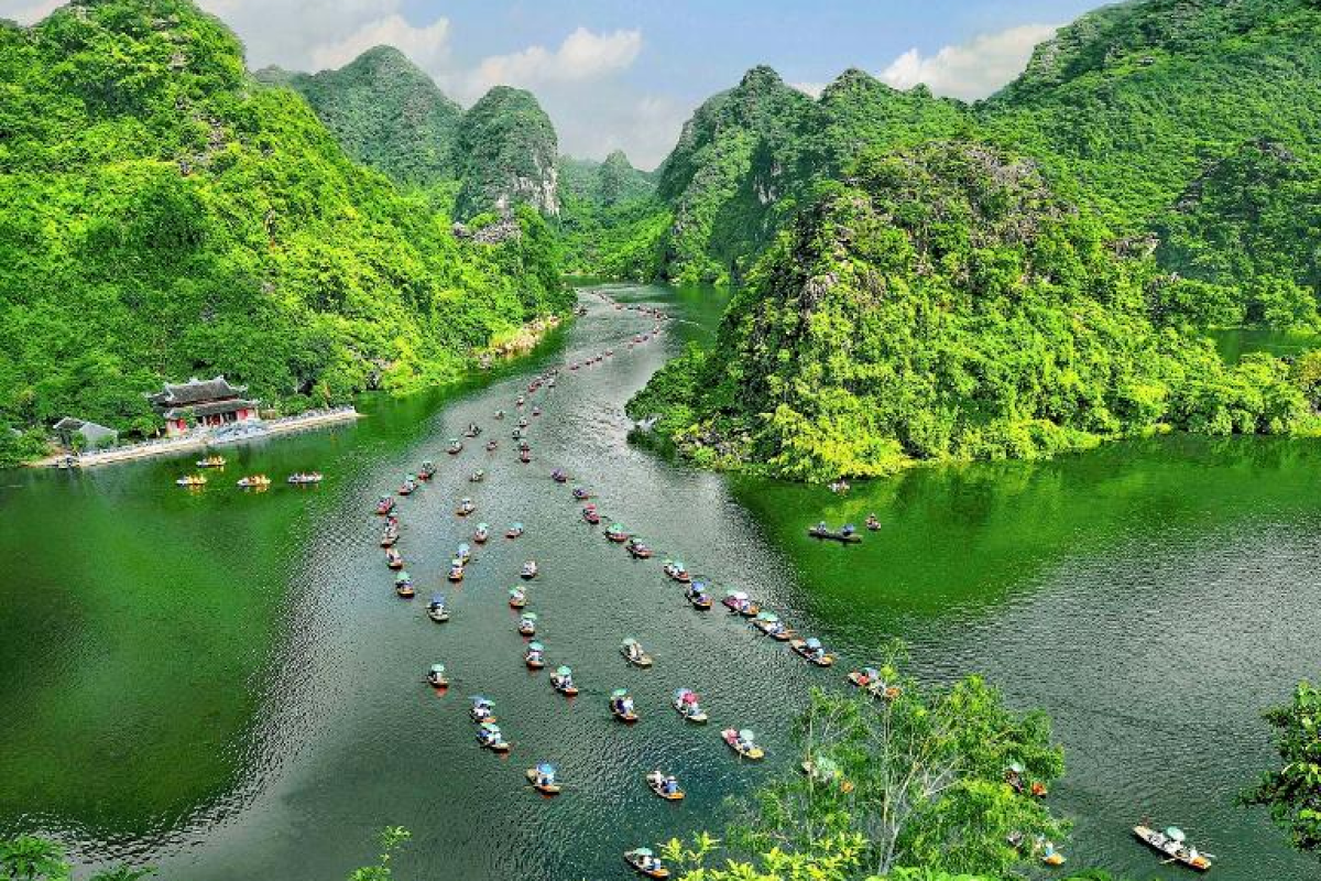 By making smart choices, you can control your expenses while still enjoying the best of Ninh Binh