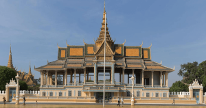 Cambodia travel guide featuring top attractions, local food, and essential travel
