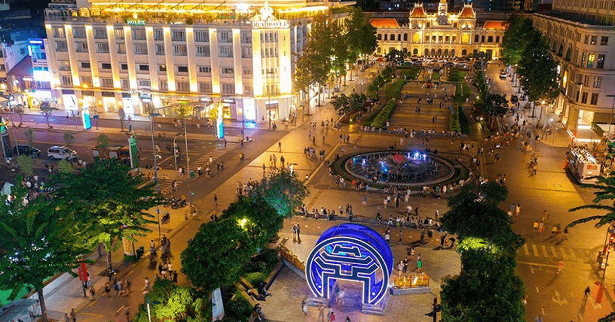 nguyen hue walking street ho chi minh city vibrant boulevard