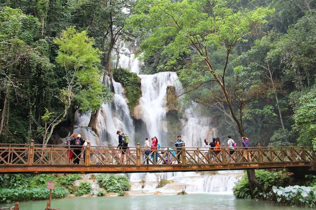 Travelers checking in on a memorable Vietnamtour247 journey