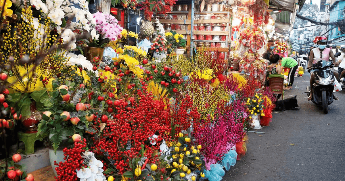 ho thi ky flower market colorful stalls ho chi minh city
