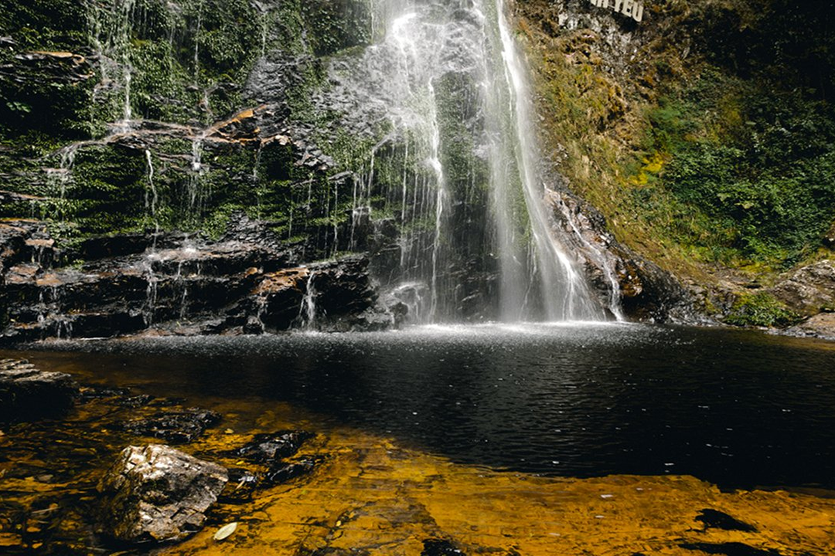 photo stop near o quy ho pass in sapa
