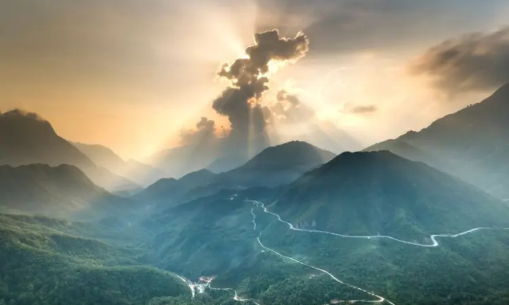 The majestic beauty of O Quy Ho Pass makes it an unmissable destination