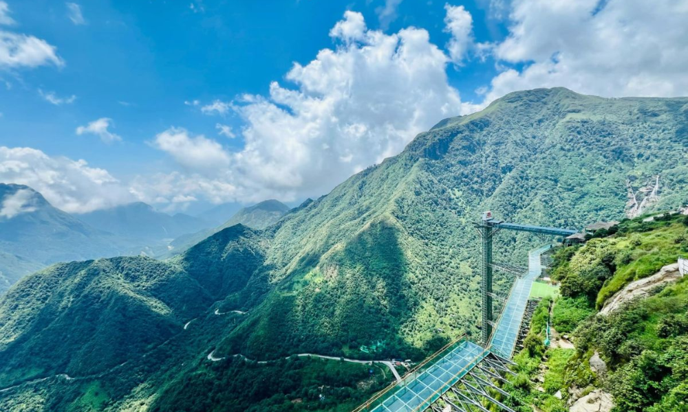 The glass bridge is a must-see attraction when visiting the pass