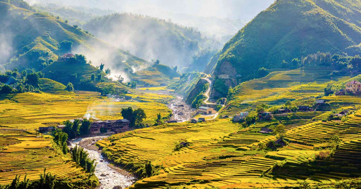 sapa love market scenic view of Sapa Ancient Rock Field