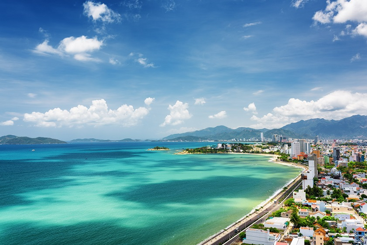 Sunny weather and calm sea in Nha Trang ideal for snorkeling activities