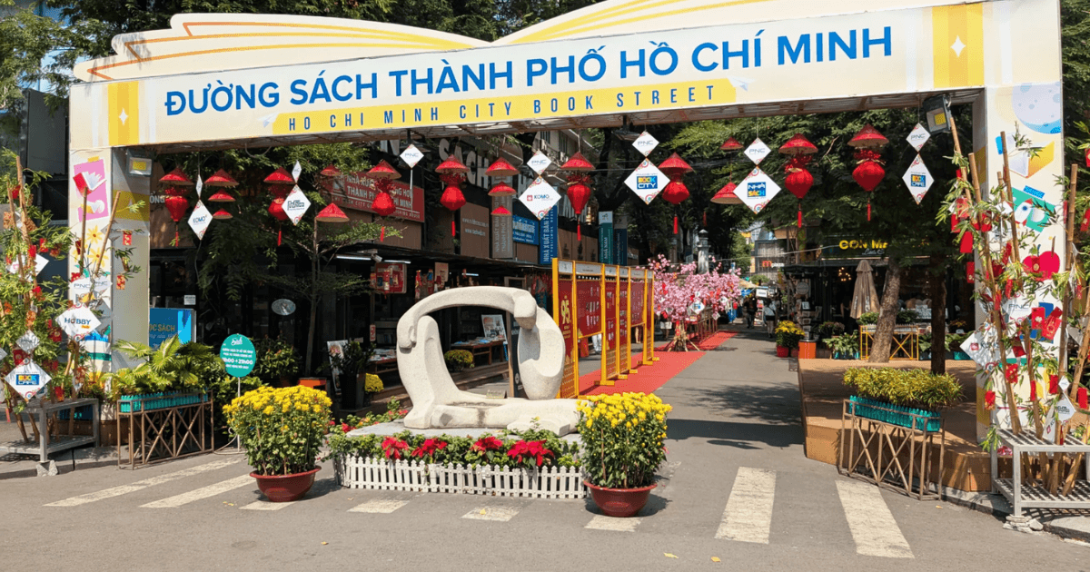 ho chi minh book street